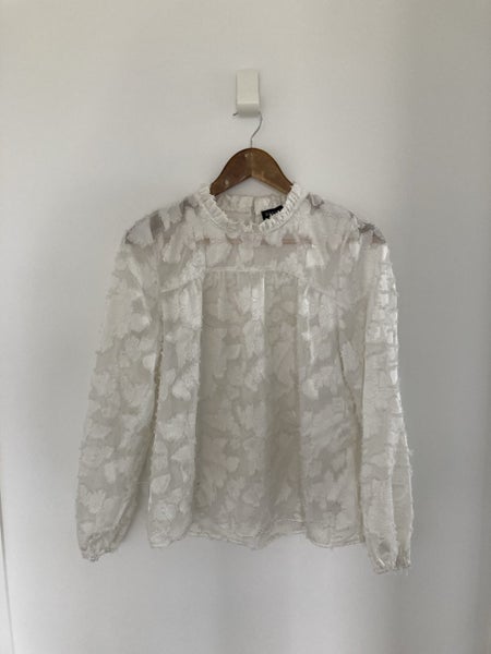 Decjuba top size 8 Carousel 1