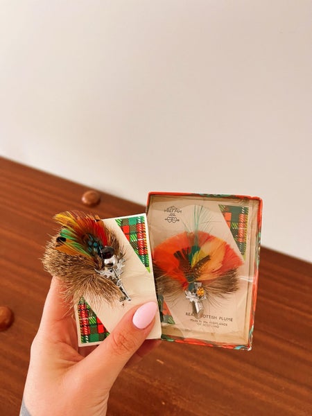 Vintage Scottish Mizpah Brooches X2 Carousel 1