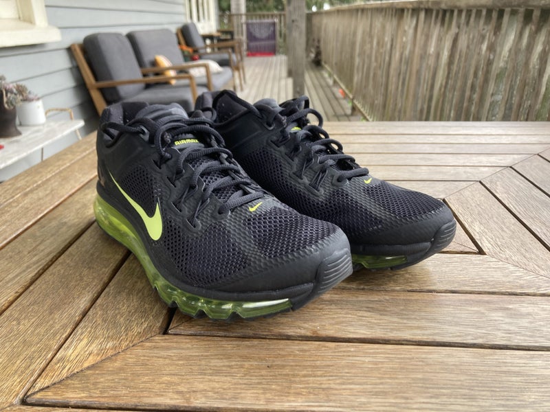 Nike Air Max 2013 Black Volt US 11M Carousel 1