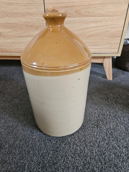 Beverage Jar Carousel 1