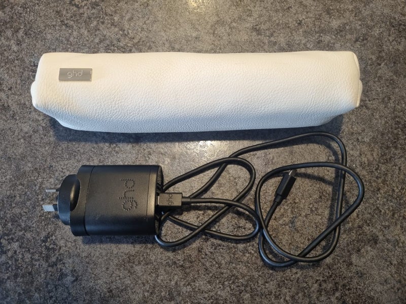 GHD Unplugged WHITE Carousel 3