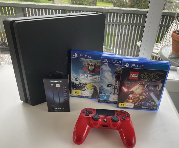 PS4 - 1 TB Slim Bundle - DUALSHOCK Controller + Great games …… Carousel 1