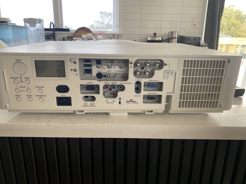 Hitachi CP-WU8450 Projector WUXGA Large Venue Projector63877067826305113