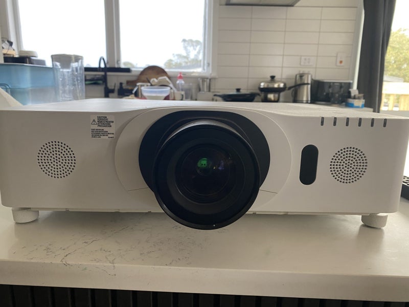 Hitachi CP-WU8450 Projector WUXGA Large Venue Projector63877067826305110
