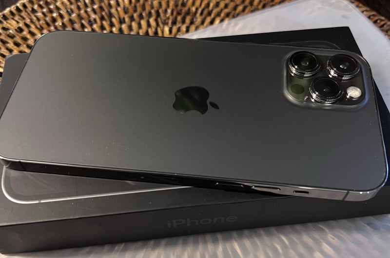 iPhone 12 Pro Max 256GB63878418248835111