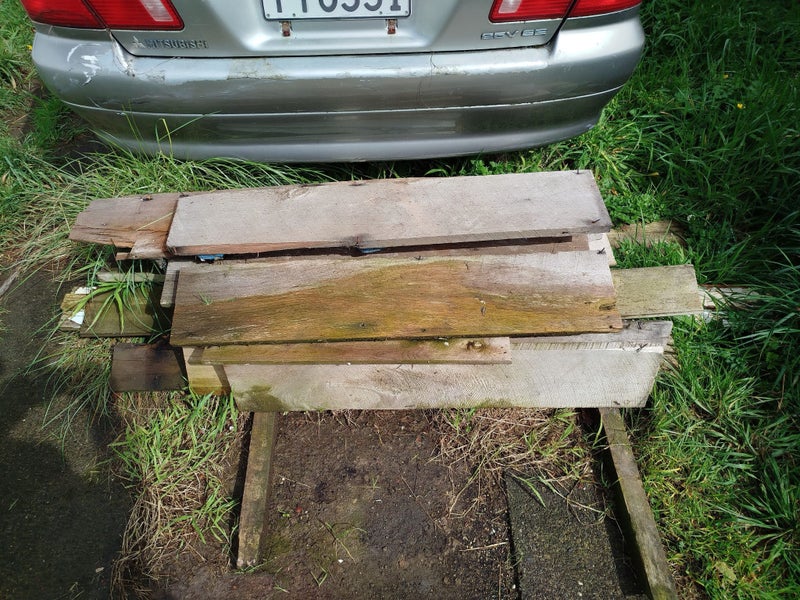 Wood for removal Carousel 1