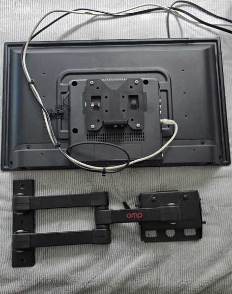 Veon 24inch TV plus OMP Multi Directional Wall Mounting Bracket Carousel 2