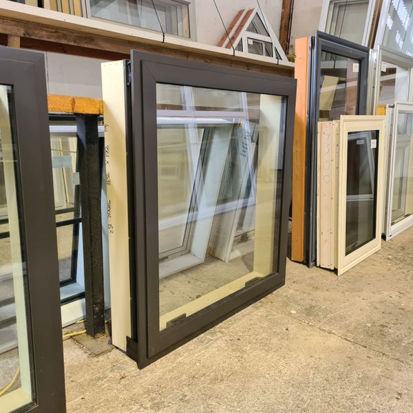 NEW Aluminium Window 930 x 960 #4577 Carousel 1