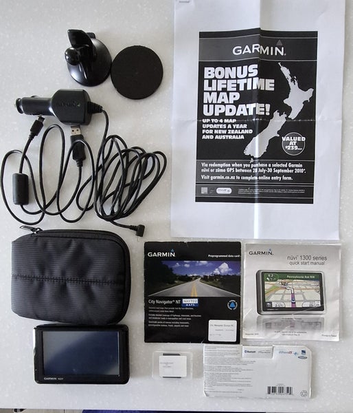 Garmin nuvi 1300 series GPS navigator Carousel 1