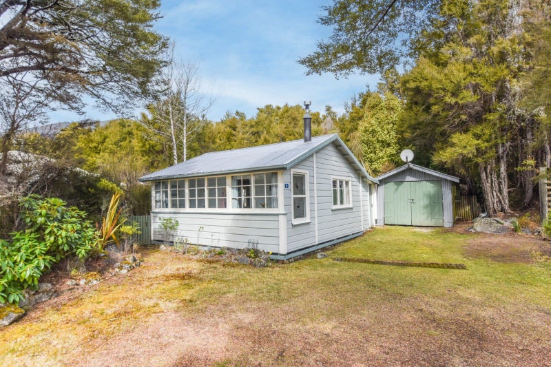 Charming Classic St Arnaud ‘Kiwi’ Bach63883891969154110