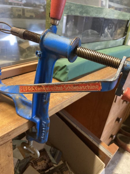 Pefra- vintage potato + fruit peeling machine Carousel 2