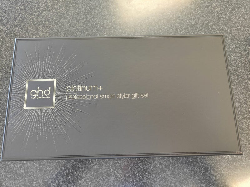 ghd Platinum + styler, paddle brush & bag set Carousel 2