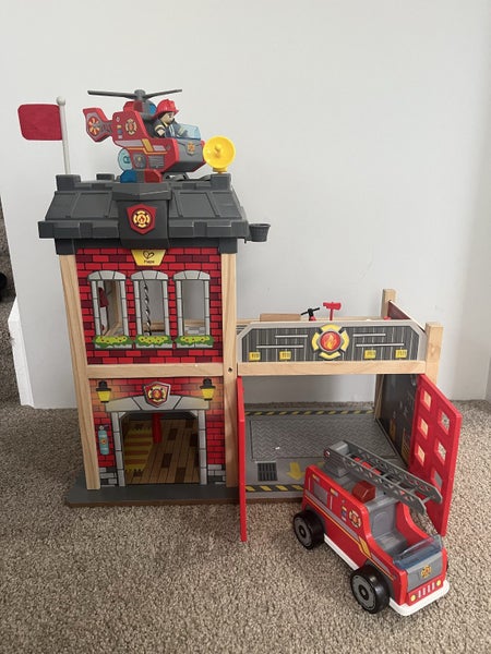 Hape - City Fire Station Carousel 2
