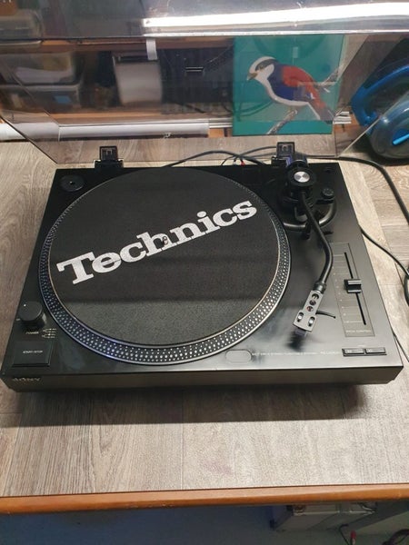 Sony Turntable / Record Player Carousel 1