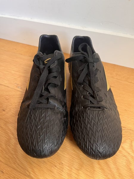 Pace Kids' Rugby/Soccer Boots Good used condition size 5 junior Carousel 2