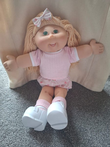 2004 Cabbage Patch Kid Carousel 1