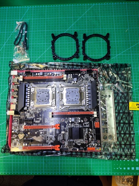 X79 Dual CPU Motherboard LGA2011 DDR3 ECC any E5 and V2 Carousel 1