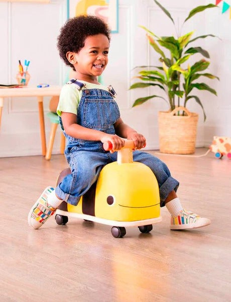 Bee Boom Buggy ride on Battat Carousel 1