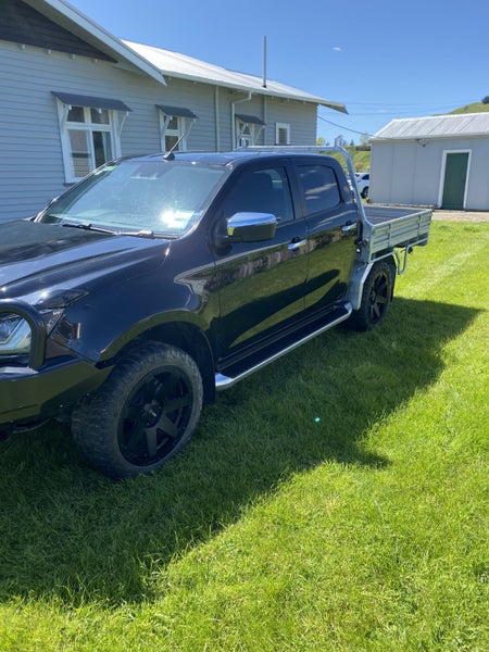 2021 Isuzu D-Max Ls Double Cab 4Wd64043799020546112