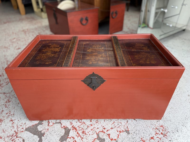 Rare Vintage Chinese Gold Gilt & Lacquered Storage Chest Carousel 1