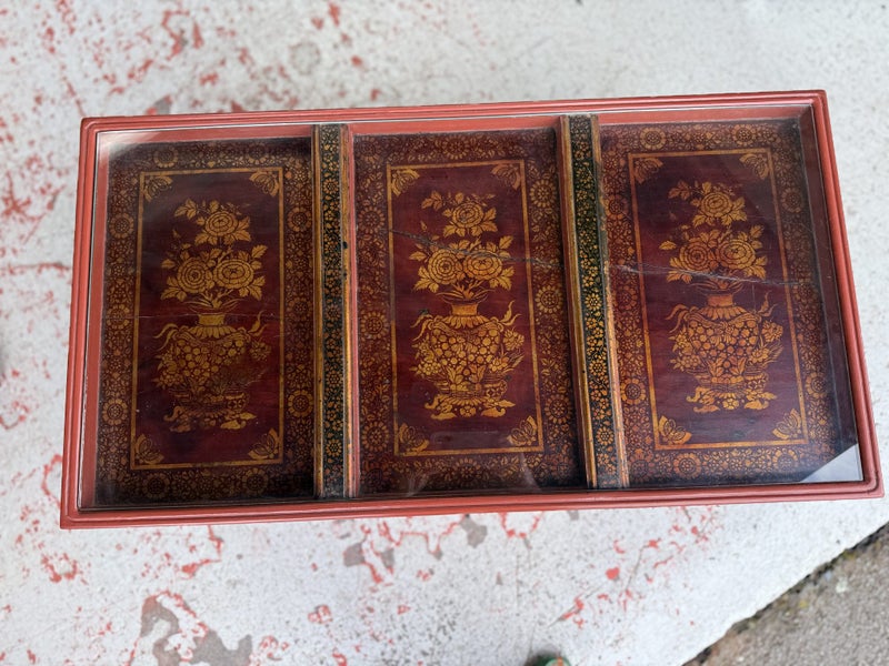 Rare Vintage Chinese Gold Gilt & Lacquered Storage Chest Carousel 2