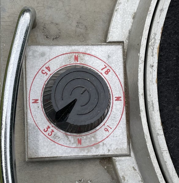 Commonwealth Broadcasting turntable63889590009987113