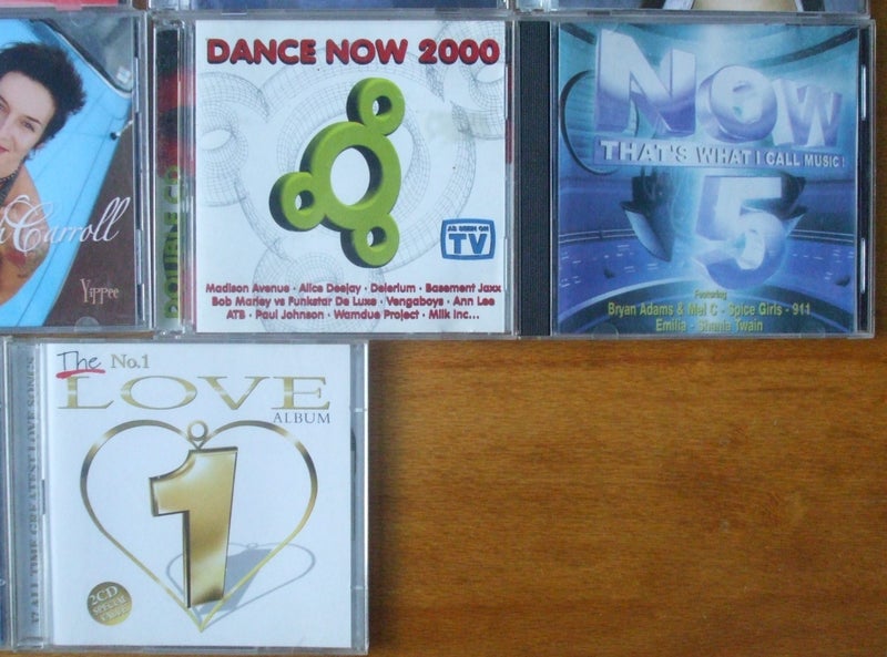 CD'S ~ ASSORTED ALBUMS ~ X 22 ~ Carousel 7