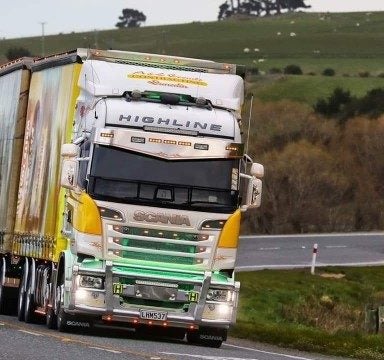 2017 Scania High Line63889590808833110