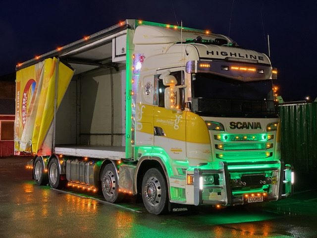 2017 Scania High Line63889590808833112