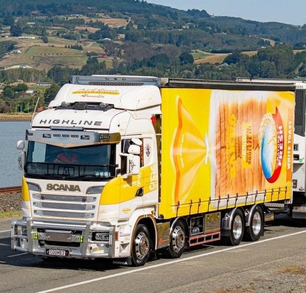 2017 Scania High Line63889590808833114