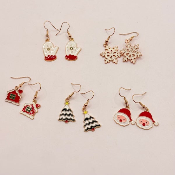 5x Pairs Christmas-Themed Dangle Earrings Carousel 2