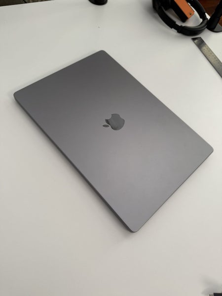 $1 Reserve! 16” M1 MacBook Pro 32GBi Memory 500GB Storage 202163896642055809110
