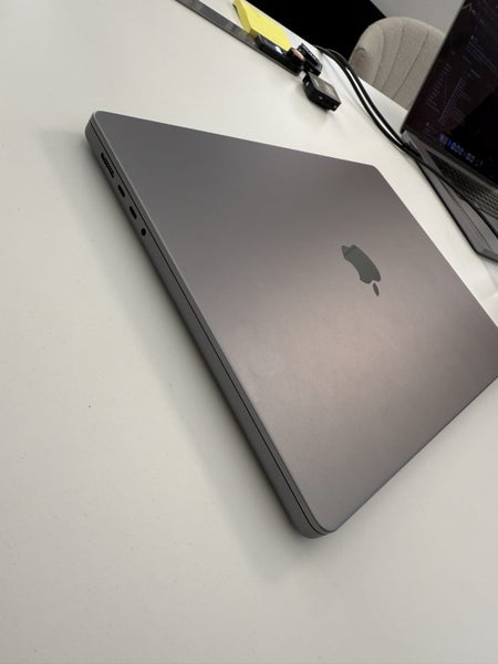 $1 Reserve! 16” M1 MacBook Pro 32GBi Memory 500GB Storage 202163896642055809114