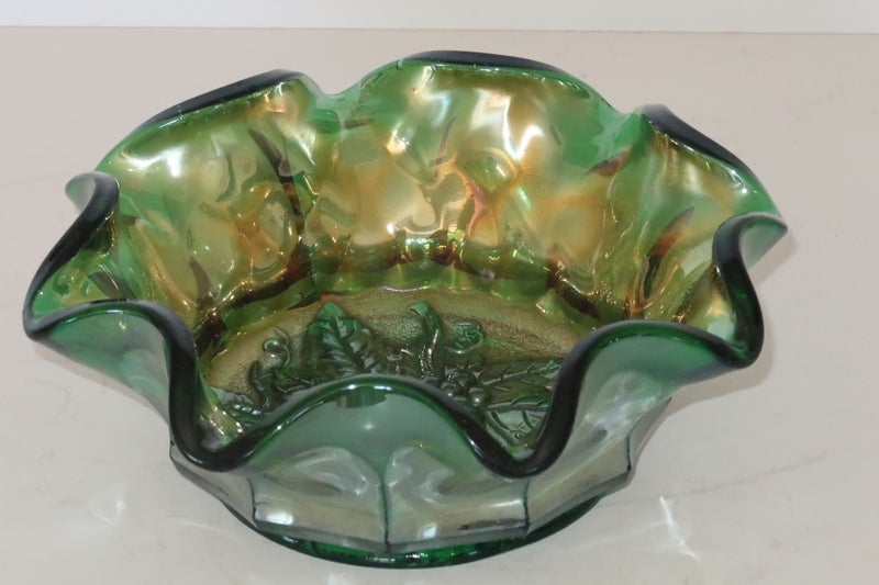 ***VINTAGE IMPERIAL GREEN GRAPE PATTERN RUFFLED EDGE CARNIVAL GLASS BOWL*** Carousel 1