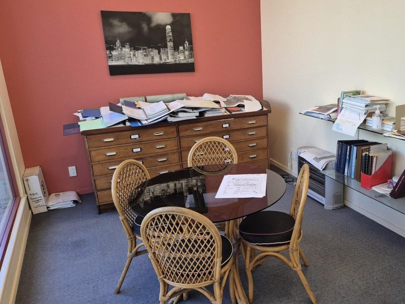 Waterfront Offices64360981080706112