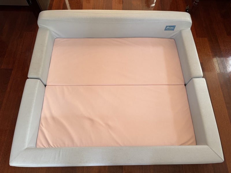 Baby bumper mat with reversible inside mat and can convert into a sofa chair Carousel 2