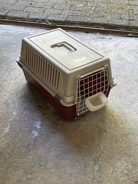 Cage and carry cases Carousel 1