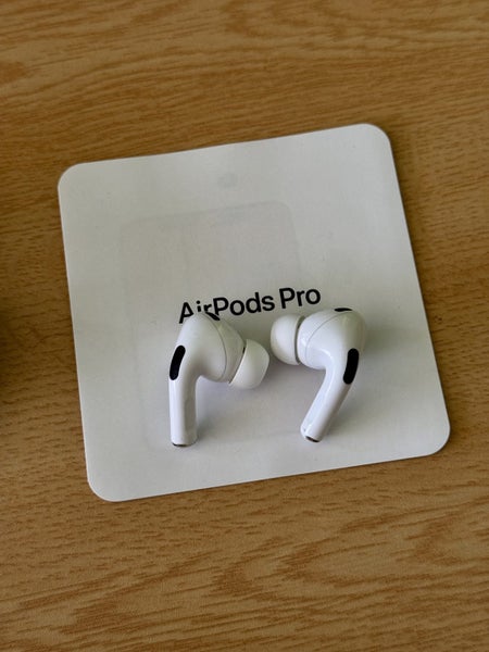 $1 RES - AirPods Pro 2 USB-C w/ AppleCare63898344398210114