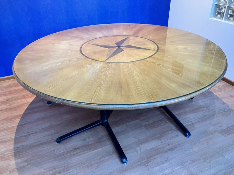 Large Circular Dining Table63899888415745114