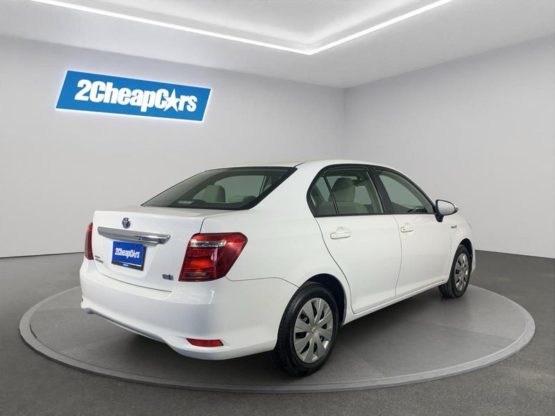 2015 Toyota Corolla Axio Hybrid64242694703233114