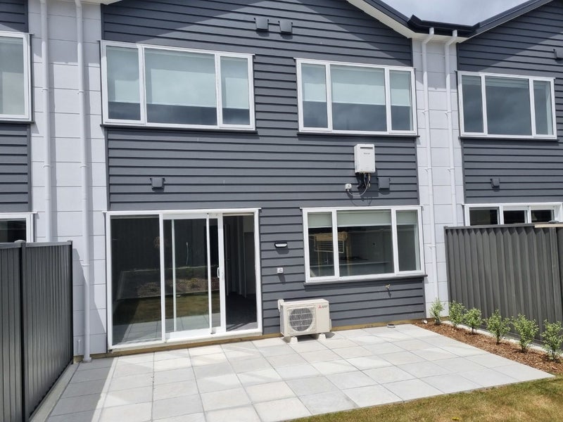 Image 1 of 20