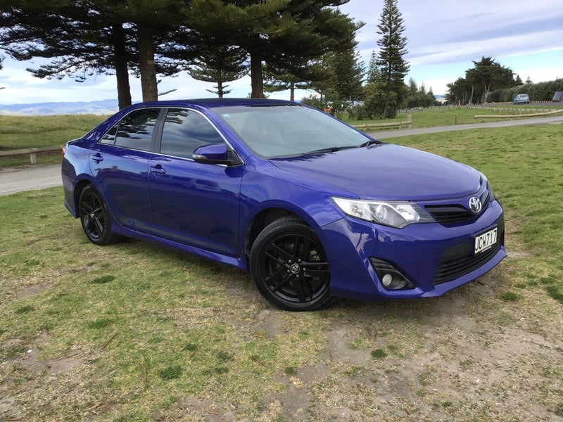 2015 Toyota Camry RZ 2.5L Petrol Auto63906401476610110