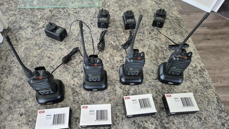 GME CP40 UHF TWO-WAY RADIO (PRS/UHF CB/COMMERCIAL CHANNELS) Carousel 1