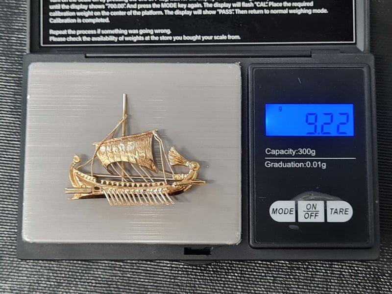 Pure 18k gold Viking ship broach 18 carat yellow gold Carousel 9