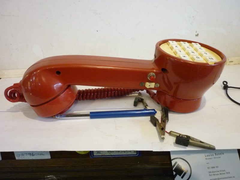 RED PHONE VINTAGE HANDPIECE? LINESMAN Carousel 4