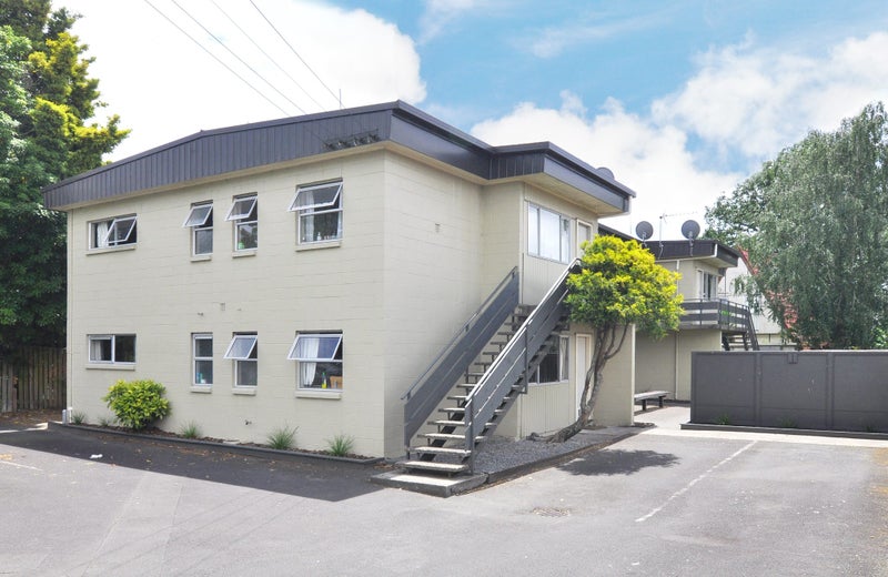 Image 1 of 14