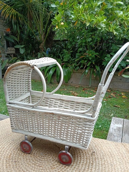 Charming vintage 1950s white cane dolls pram Carousel 1