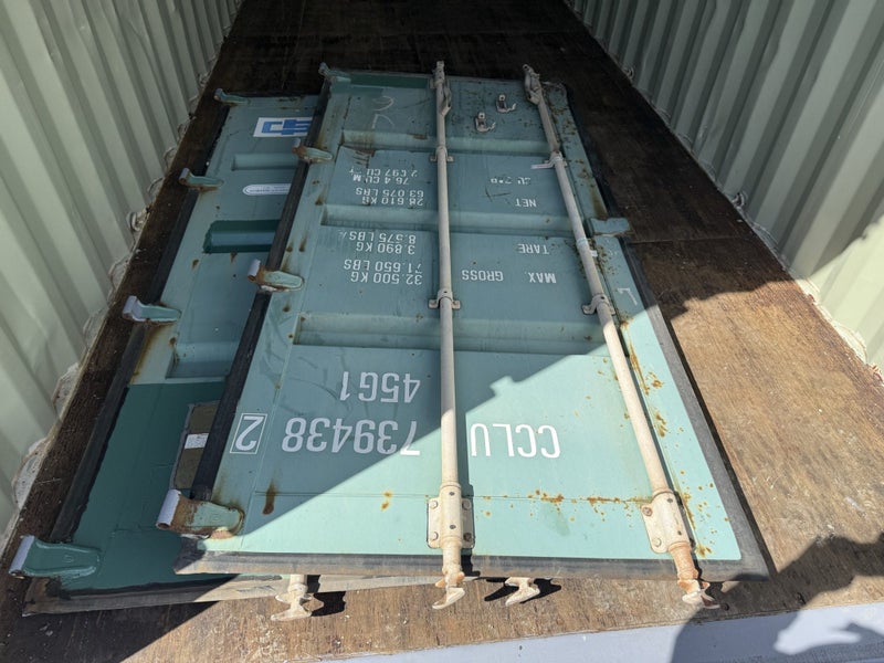 1 Set of Shipping Container Doors of a Used 40'Ft High Cube Container63907492875139112