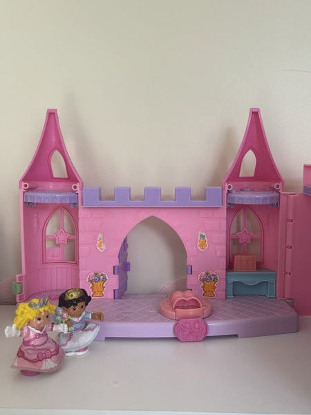 Fisher Price Little People Twirl Palace with Princesses Carousel 2
