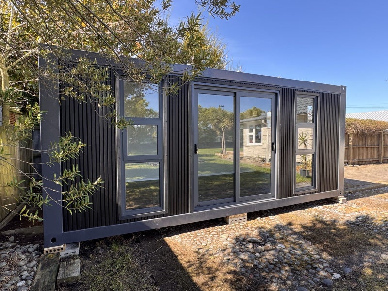 Portable cabin with kitchenette and bathroom 18sqm Carousel 1